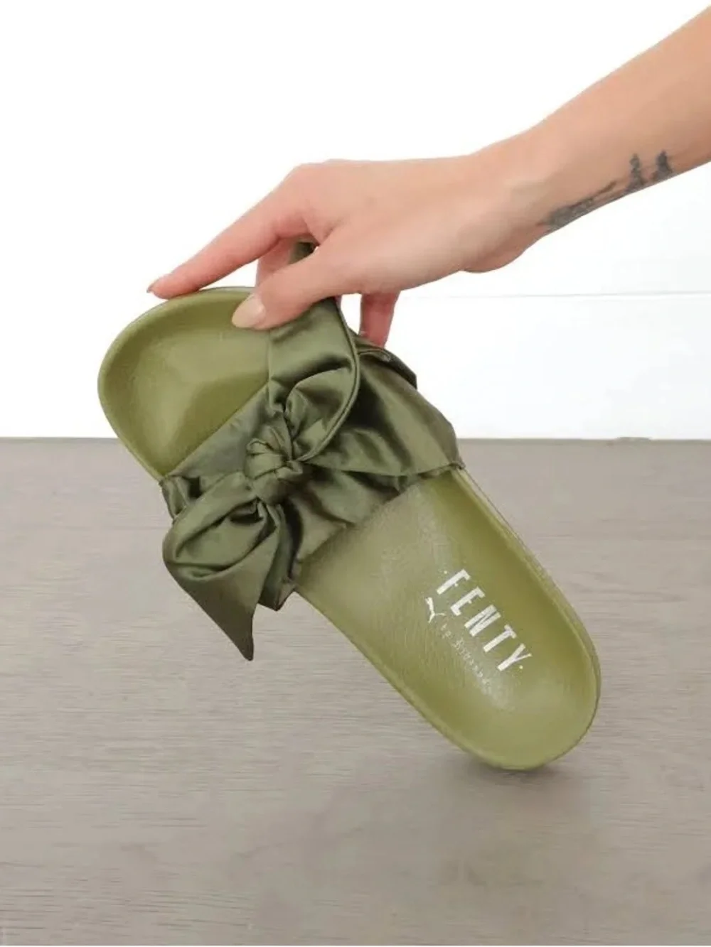 Fenty Puma Olive Green Bow Slide Sandals- NWT UK size 5 US size 7.5 Women’s